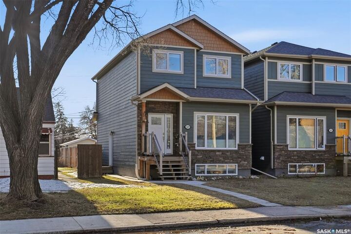 Photo de la propriété:  1409 2nd Avenue N  SK S7K 2E7 