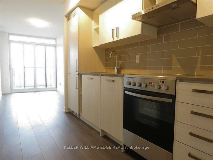 Property Photo: 125 Redpath Avenue 1613 ON M4S 2J9
