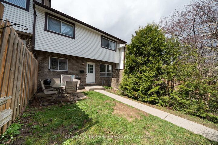 Property Photo:  391 Pioneer Drive 4  ON N2P 1L8 