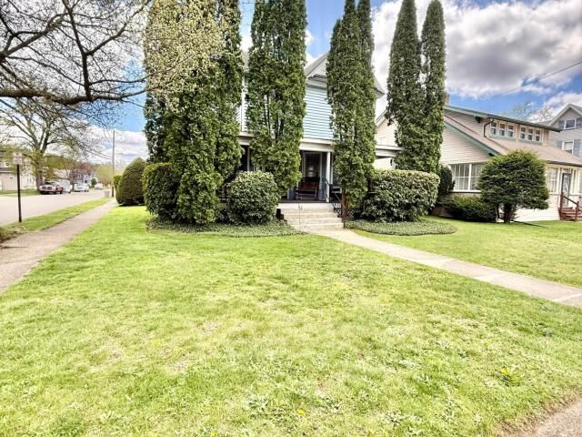 Property Photo:  20 Dartmouth Street  PA 16365 