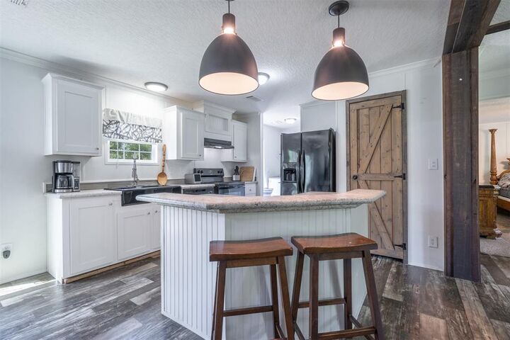 Property Photo: 76220 Dove Road FL 32097