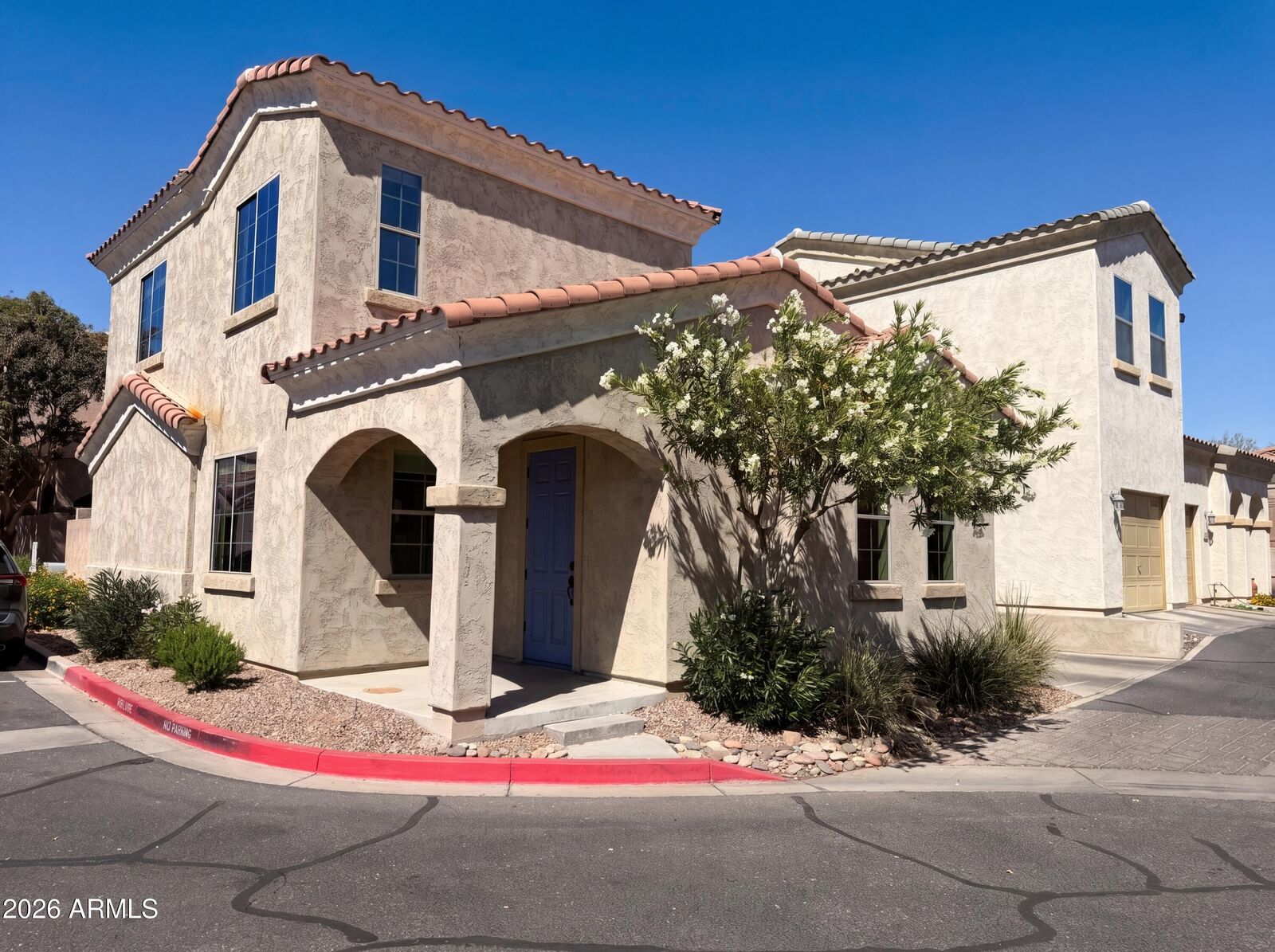 Property Photo:  1729 S Desert View Place  AZ 85120 