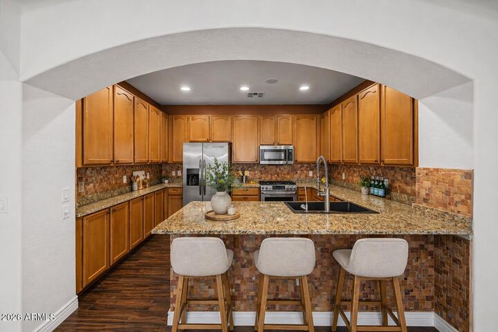 Property Photo:  4761 E Woodside Way  AZ 85297 