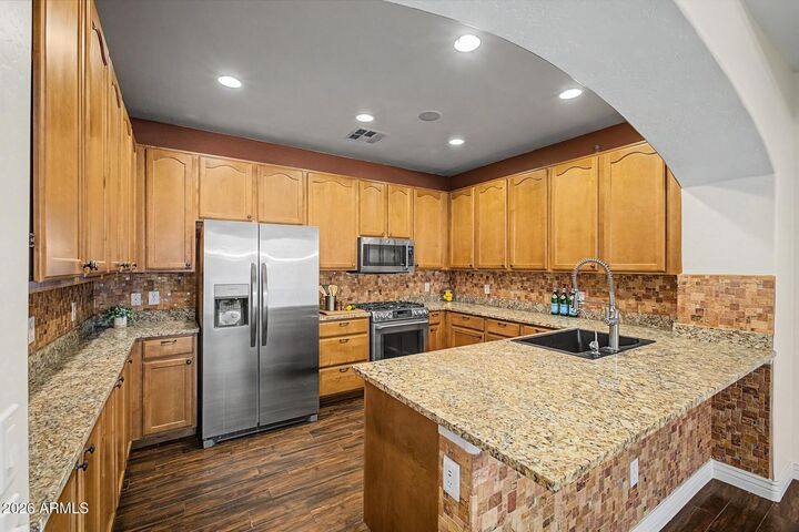 Property Photo:  4761 E Woodside Way  AZ 85297 