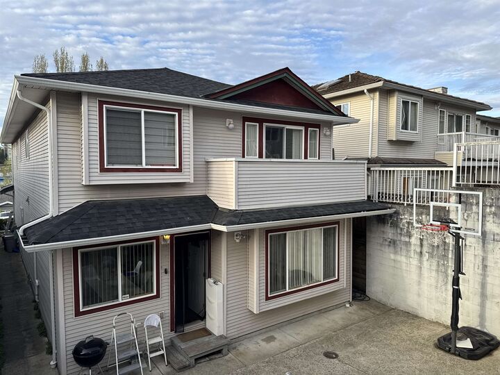 5142 Manor Street — photo 1