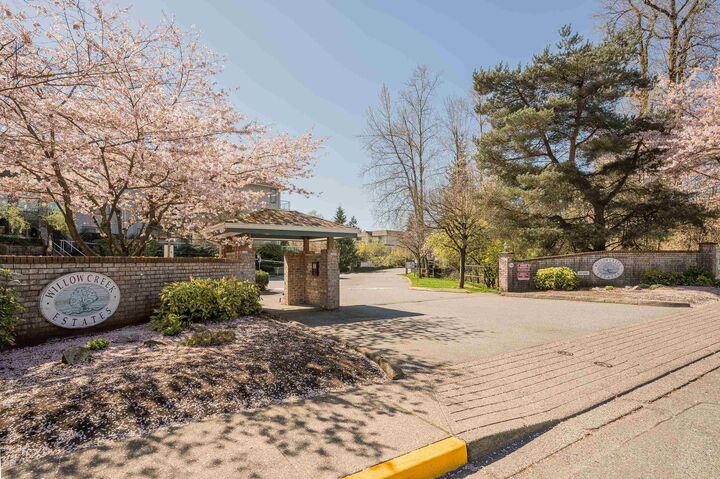Property Photo:  27358 32 Avenue 332  BC V4W 3M5 