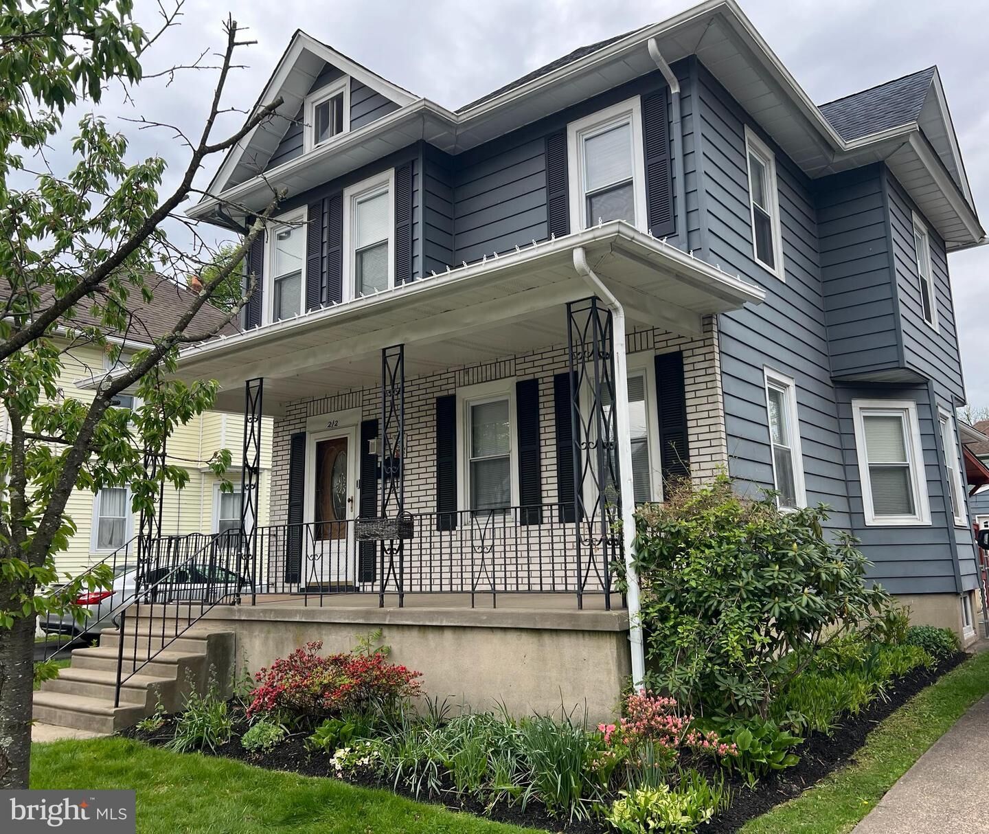 Property Photo:  212 Emerald Avenue  NJ 08108 