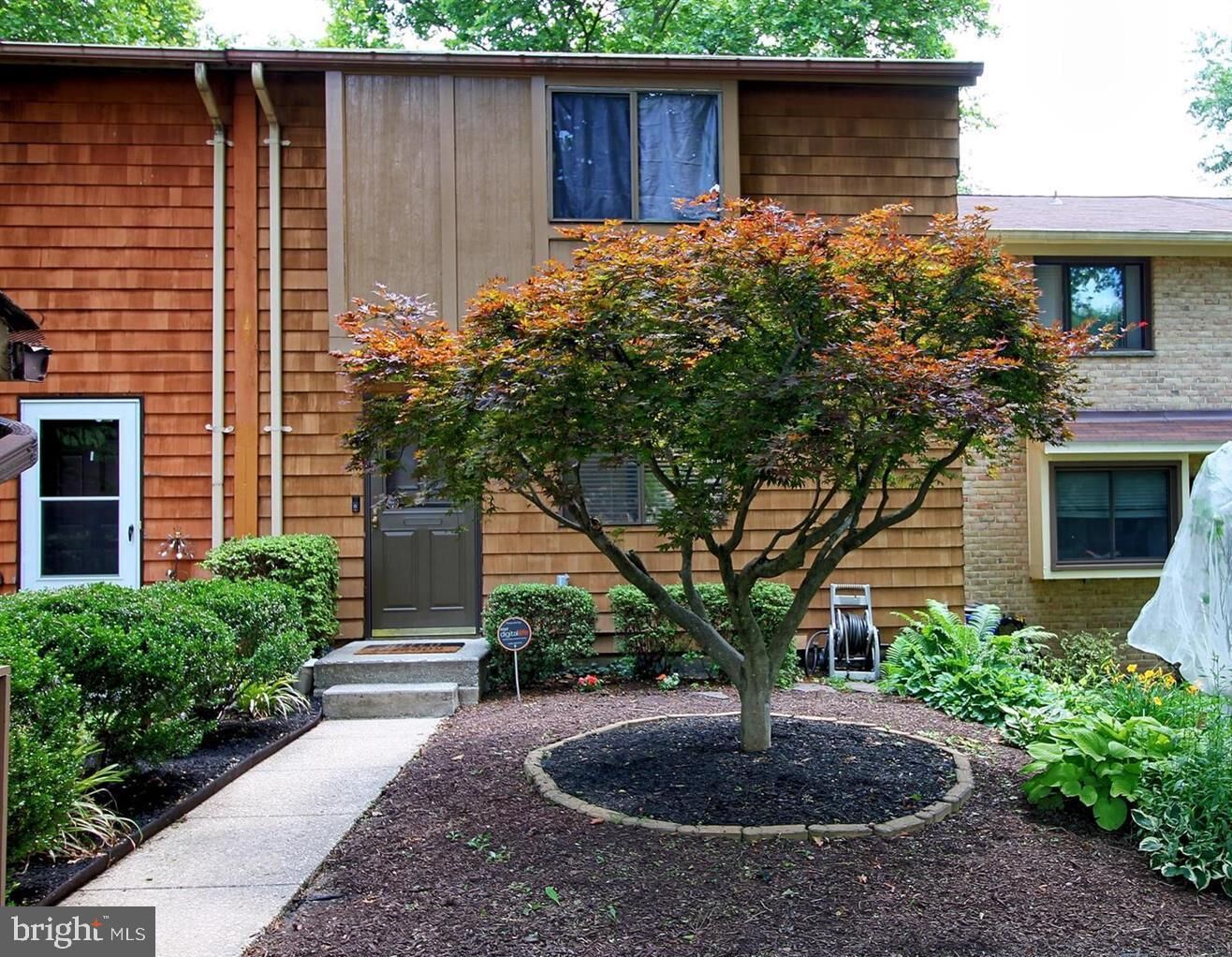 Property Photo:  7490 Hickory Log Circle  MD 21045 
