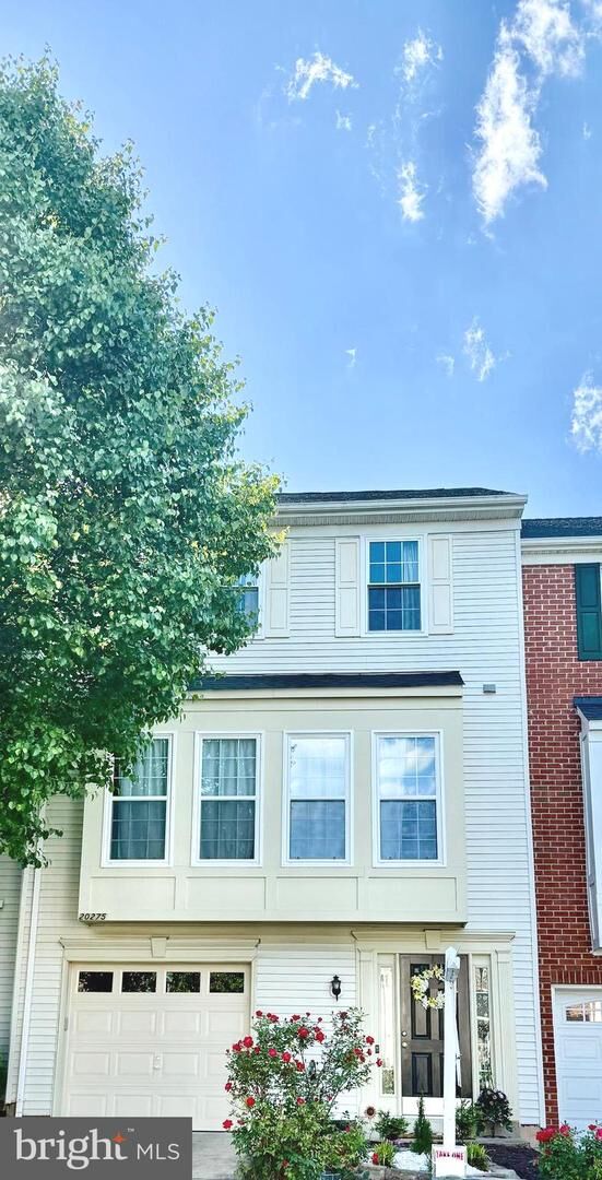 Property Photo:  20275 Glenrobin Terrace  VA 20147 