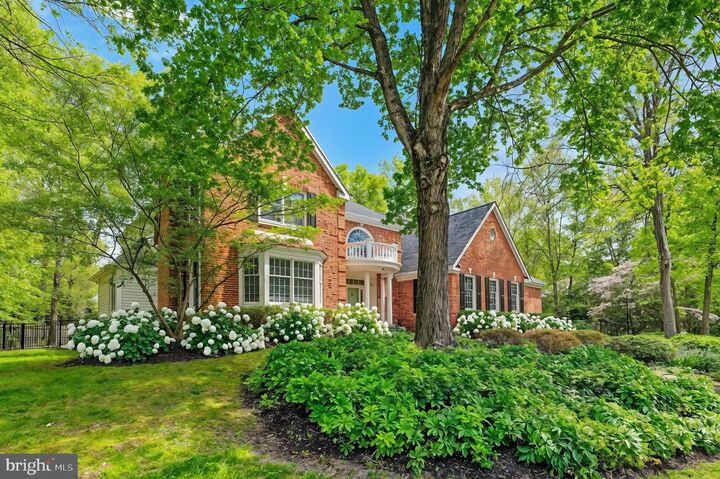 Property Photo:  44 Stanwyck Road  NJ 08054 