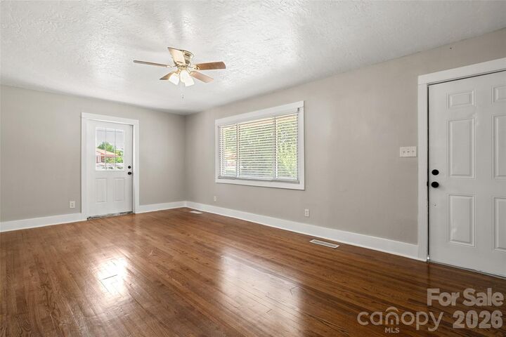 Property Photo:  2123 Pinedell Avenue  NC 28110 