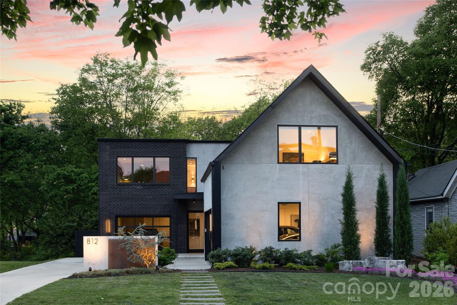 Property Photo:  812 Herrin Avenue  NC 28205 