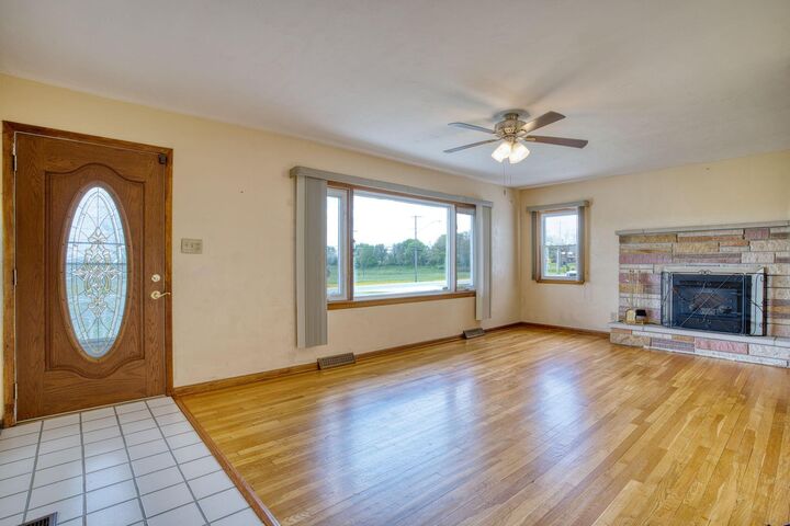 Property Photo:  1603 W High NE Street  OH 43055 