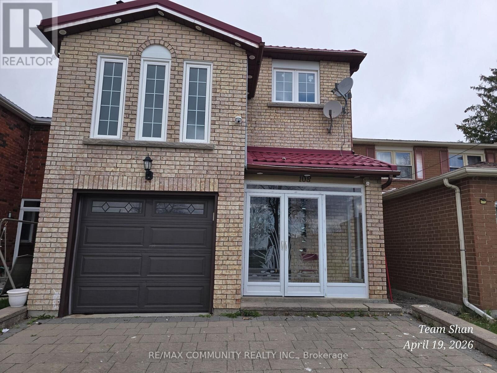 Property Photo: 108 Pennyhill Drive Main ON M1B 4K7