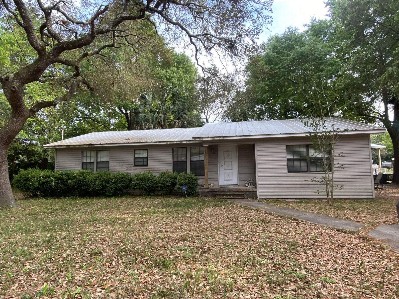Property Photo:  33 Circle Drive  FL 32547 