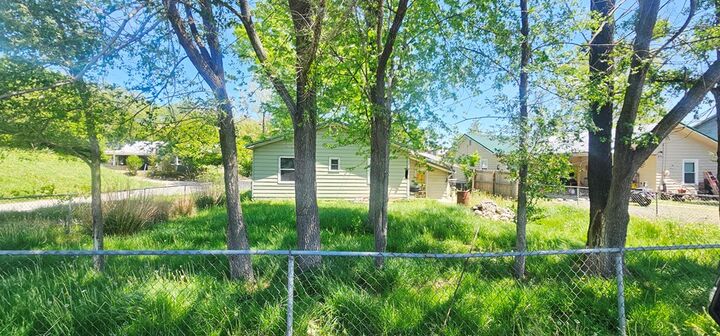 Property Photo:  423 North Rice  KY 41230 