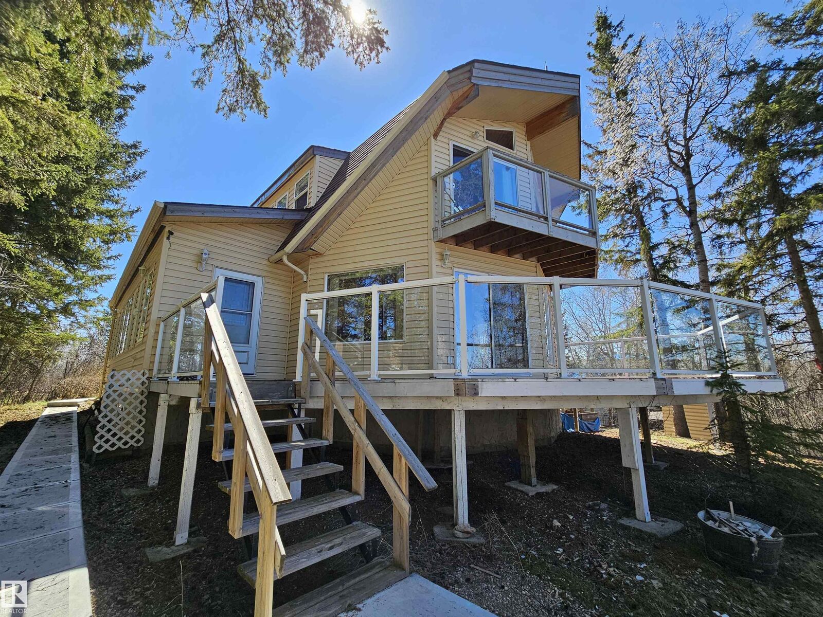 Property Photo: 404, 59201 Range Road 95 AB T0A 3A0