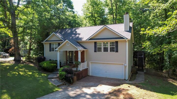 Property Photo:  192 Lakeover Circle  GA 30607 