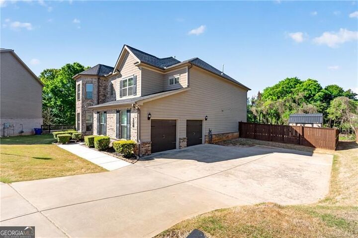 Property Photo:  435 Brickstone Way  GA 30016 
