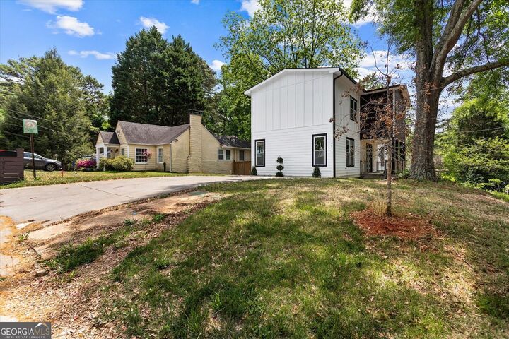 Property Photo:  1081 Napier Street SE  GA 30316 