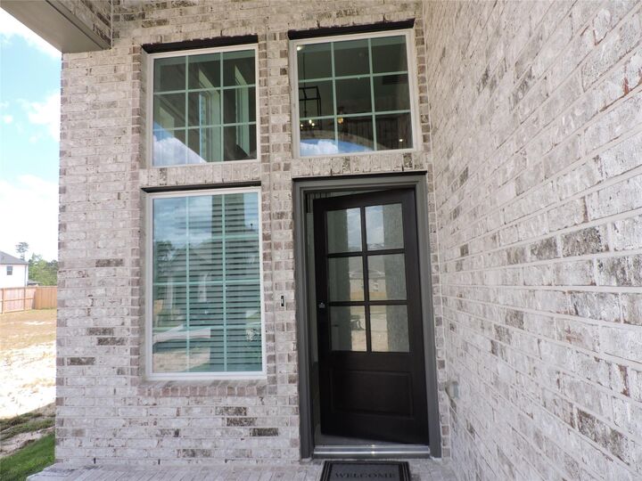 Property Photo:  12846 Meadow Wind Way  TX 77302 