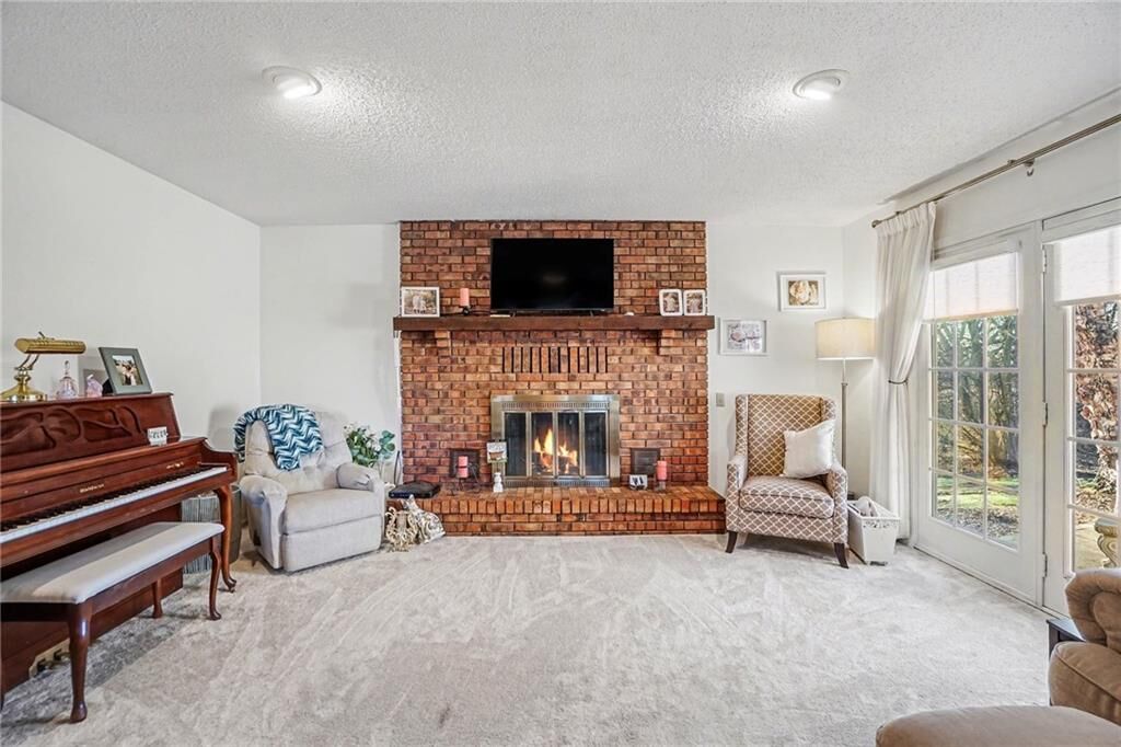 Property Photo:  1109 S Catalpa Street  MO 64485 