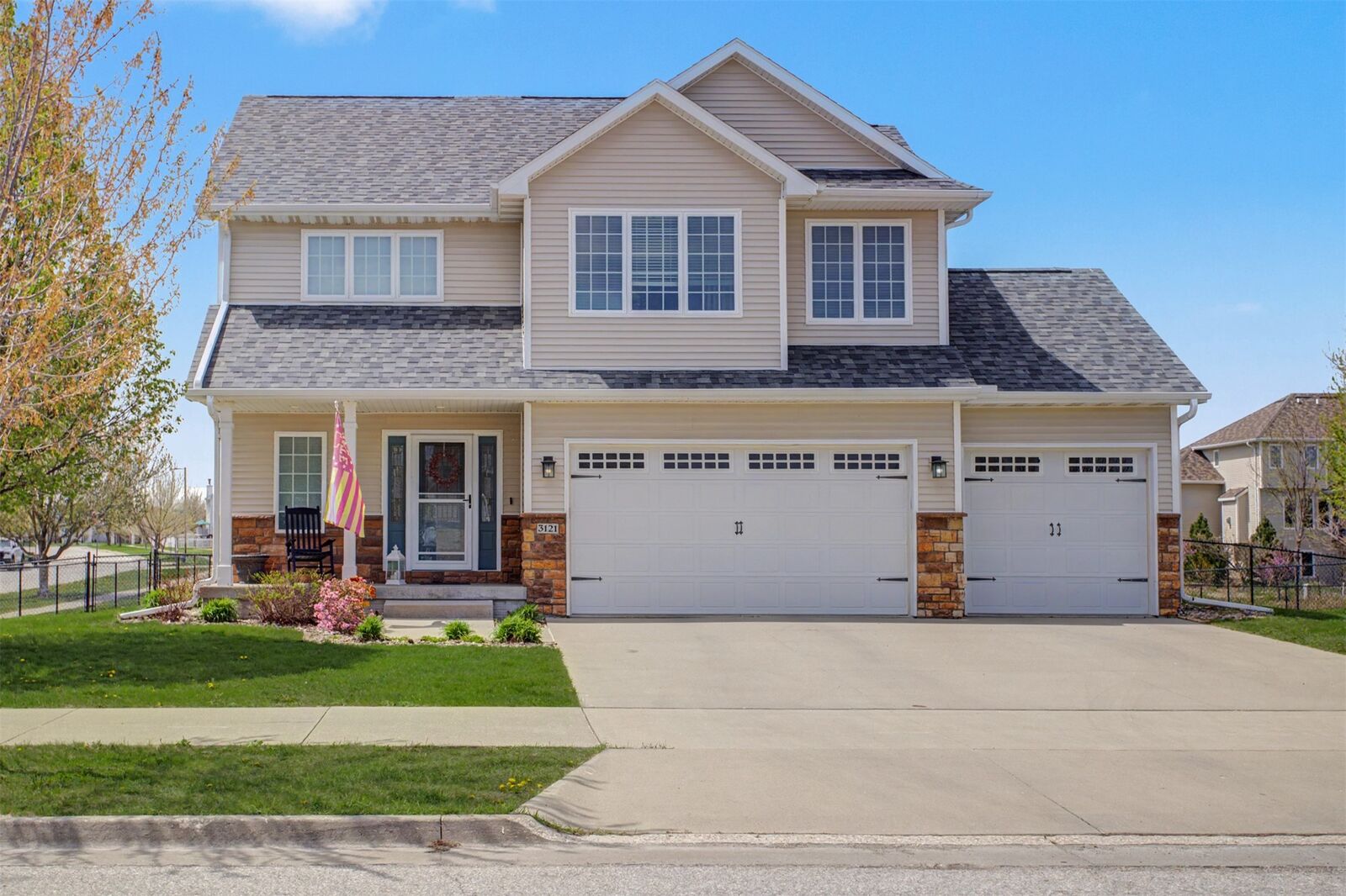 Property Photo:  3121 Cedar Lane  IA 50014 