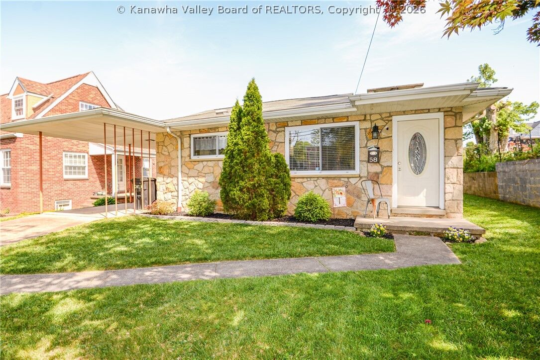 Property Photo: 58 9th Avenue WV 25177