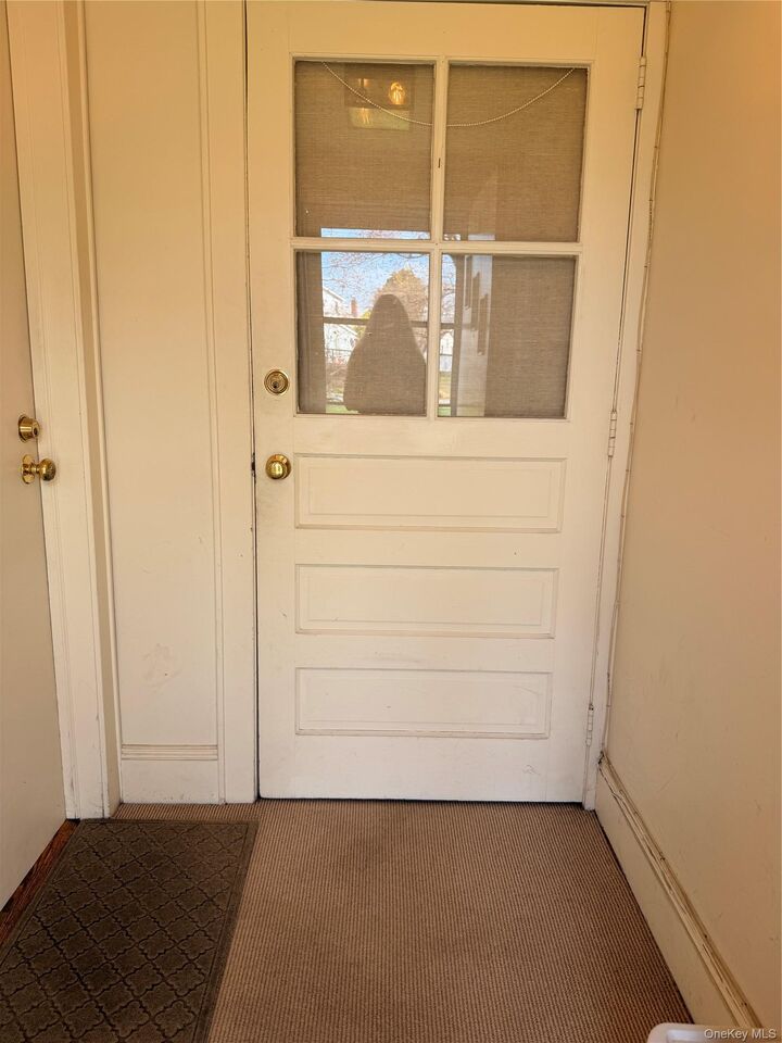 Property Photo:  6 Quelch Avenue  NY 10980 