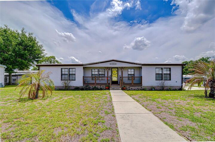 Property Photo:  3934 Sarah Drive  FL 33543 