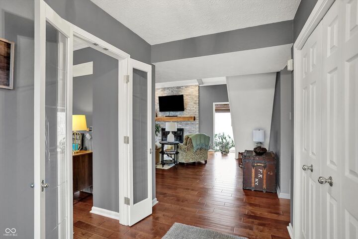 Property Photo:  825 Mulberry Street  IN 46077 