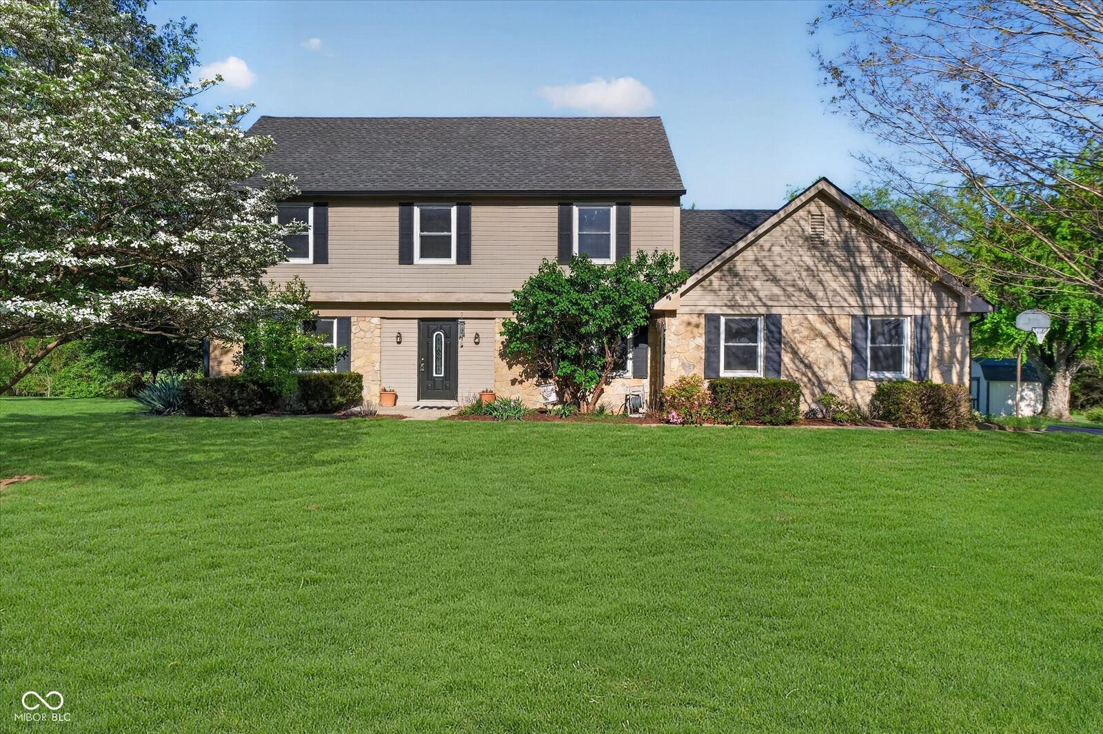 Property Photo:  106 Bays Drive  IN 46062 