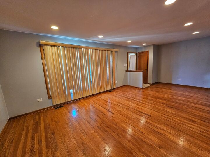 Property Photo: 18019 Ravisloe Terrace IL 60478