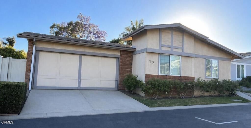 Property Photo:  1025 Cachuma Avenue 30  CA 93004 