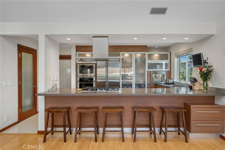 Property Photo:  708 Garnet  CA 90277 