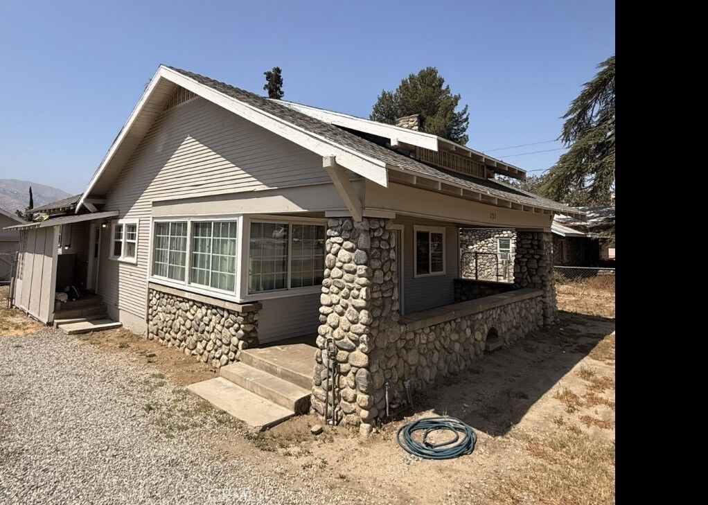 Property Photo:  292 E George  CA 92220 