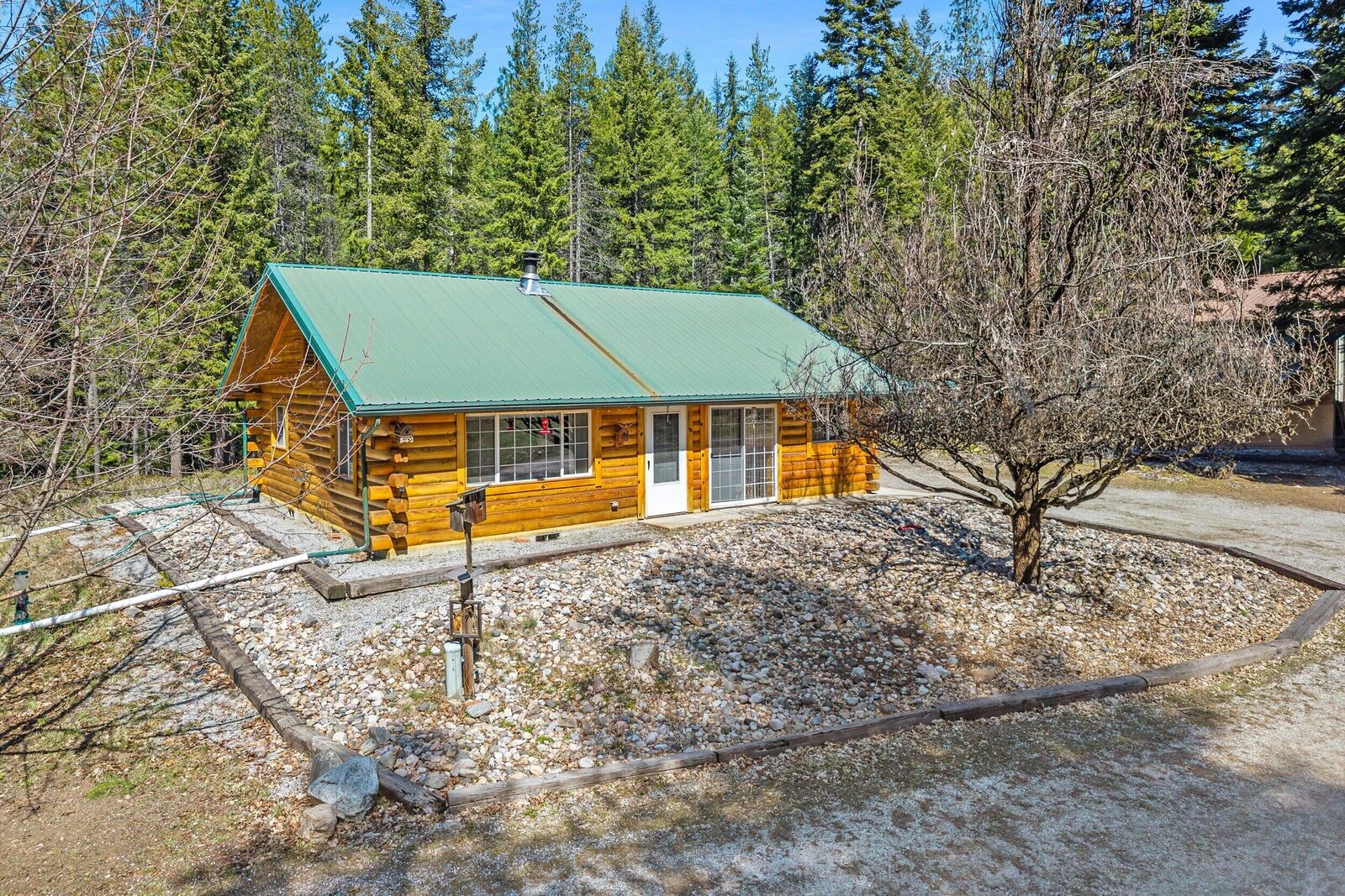 Property Photo:  3086 Burnt Valley Rd  WA 99109 