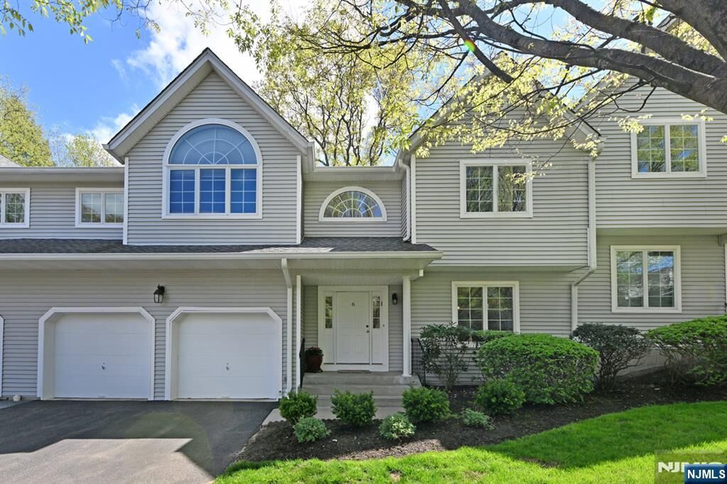 Property Photo:  6 Schill Place  NJ 07642 