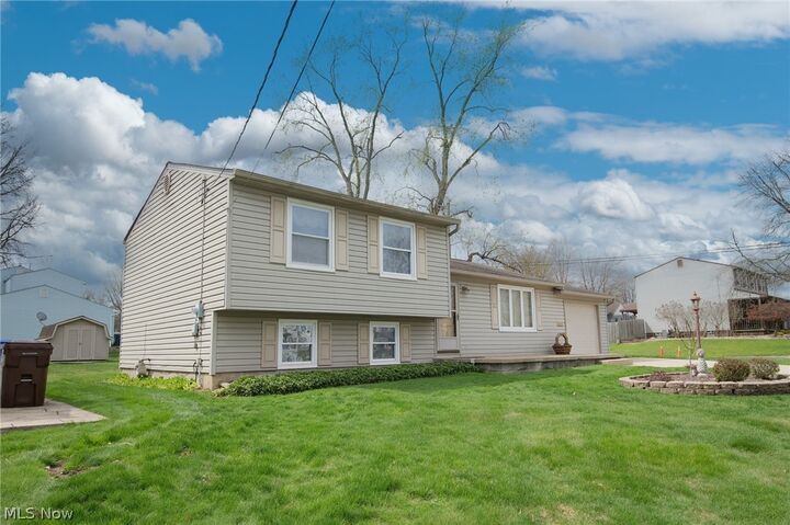 Property Photo:  719 Oregon Avenue  OH 44437 