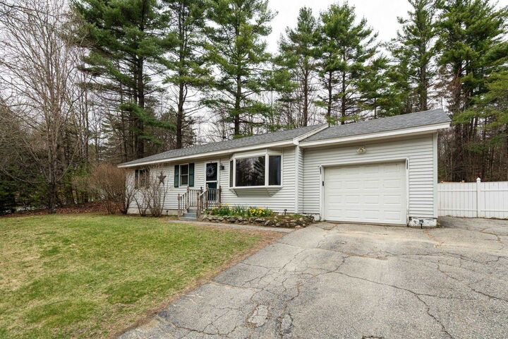 Property Photo:  4 Alexander Avenue  NH 03773 