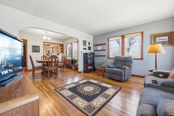 Property Photo:  31 5th Street NW  MN 56334 