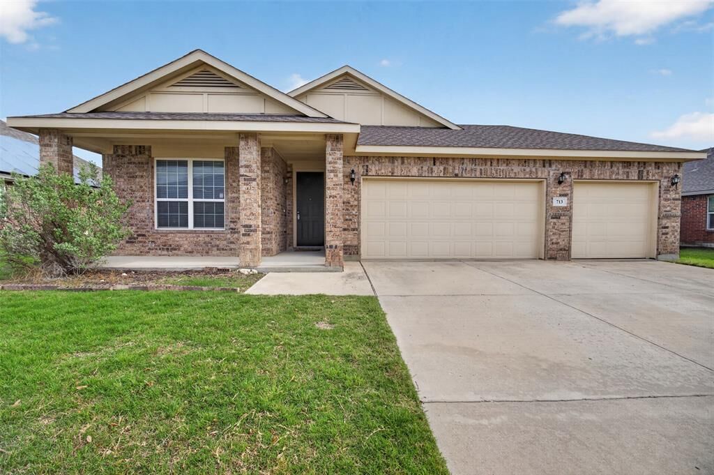 Property Photo:  713 Sparrow Drive  TX 76131 