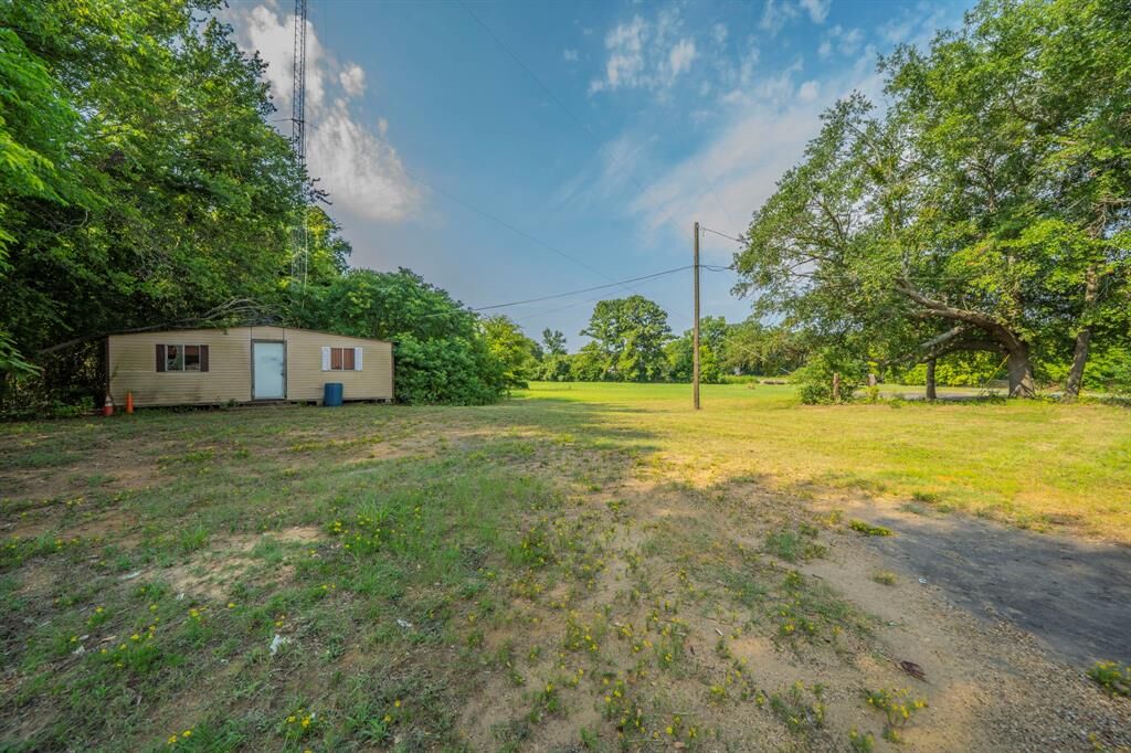 Property Photo:  350 Quail Street  TX 75790 