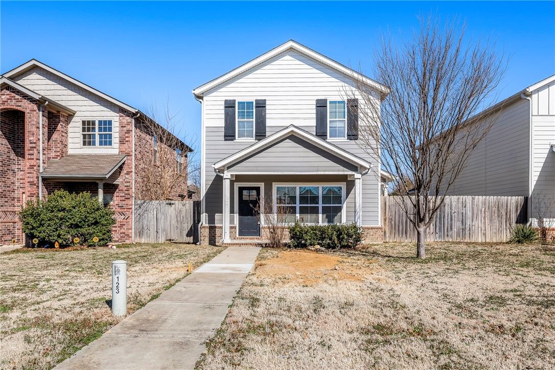 Property Photo:  121 Carrington Avenue B  AR 72745 