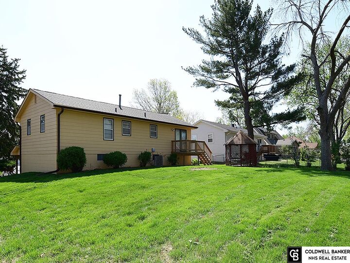 Property Photo:  5306 S 106th Street  NE 68127 