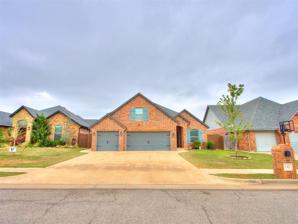 Property Photo: 113 SW 168th Terrace OK 73170