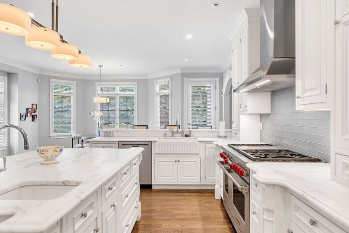 Property Photo:  1 Stonefield Lane  MA 02482 