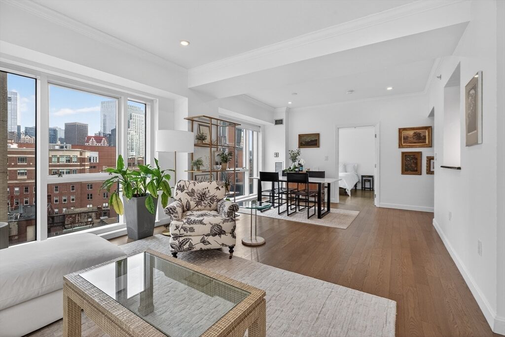 Property Photo:  1 Nassau St 1001  MA 02111 