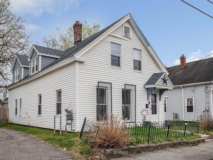 Property Photo:  71 Snow St  MA 01420 
