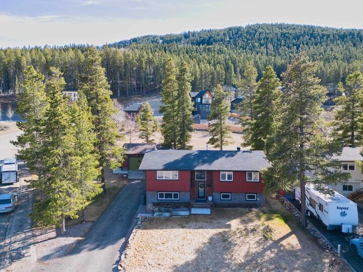 Property Photo:  11814 17 Avenue  AB T0K 0E0 